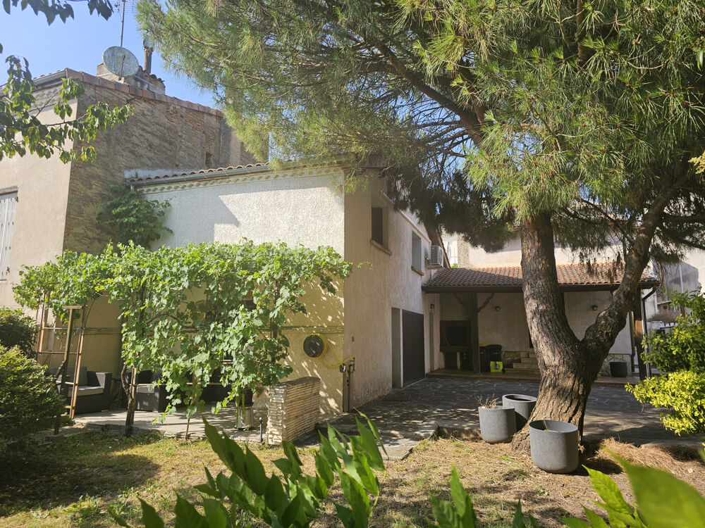 Maison de ville avec garage, jardin et studio indépendant