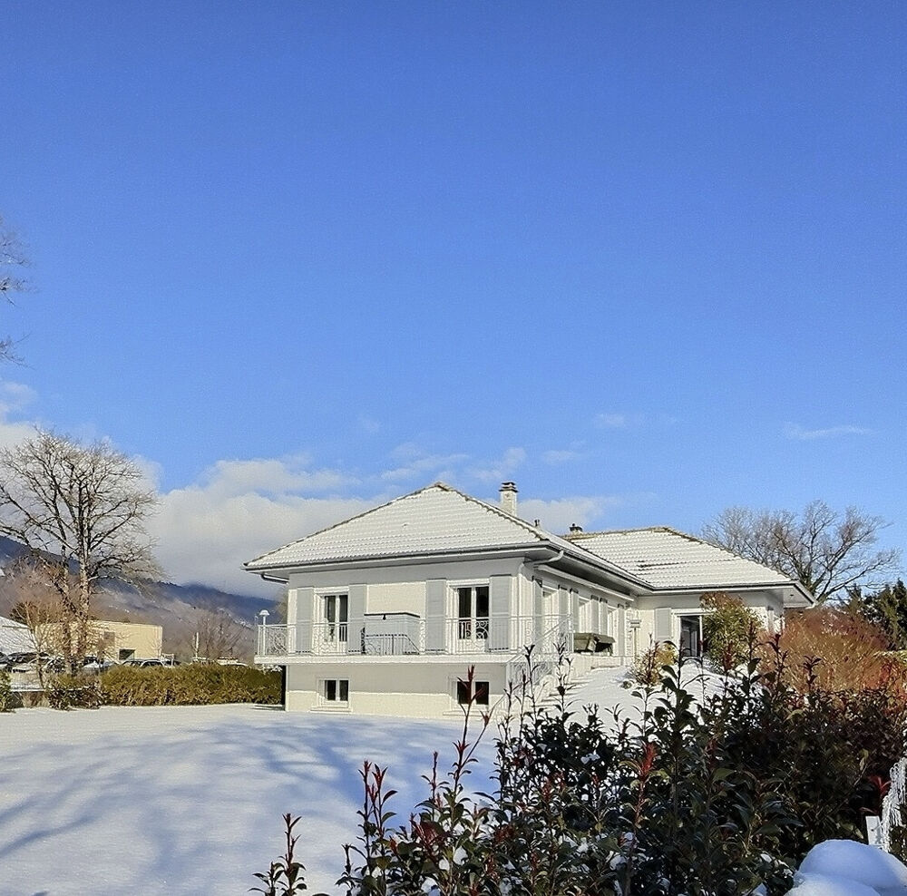 � vendre  Maison Divonne-les-Bains (01220)