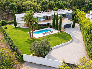 Vente Maison Villa d'architecte de luxe 4 faces avec piscine. Perpignan