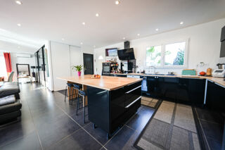  Maison � vendre 7 pi�ces 203 m�