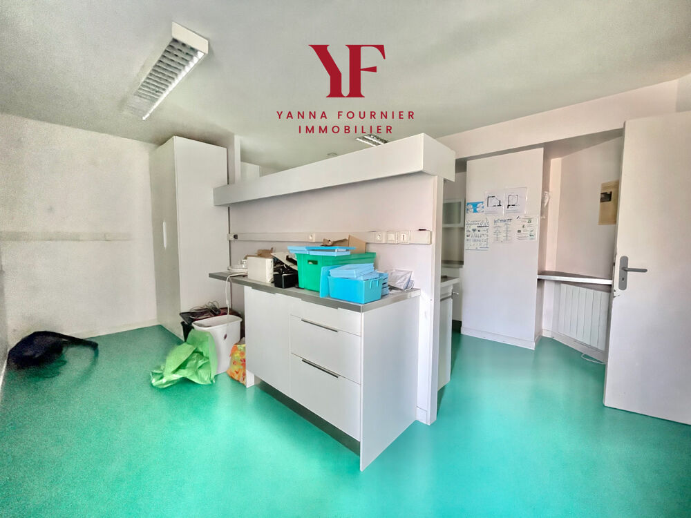 Vente Autre MURS COMMERCIAUX, 147 m2   CENTRE VILLE DE PLOUGASTEL-DAOULAS, ACCÈS PMR Plougastel daoulas