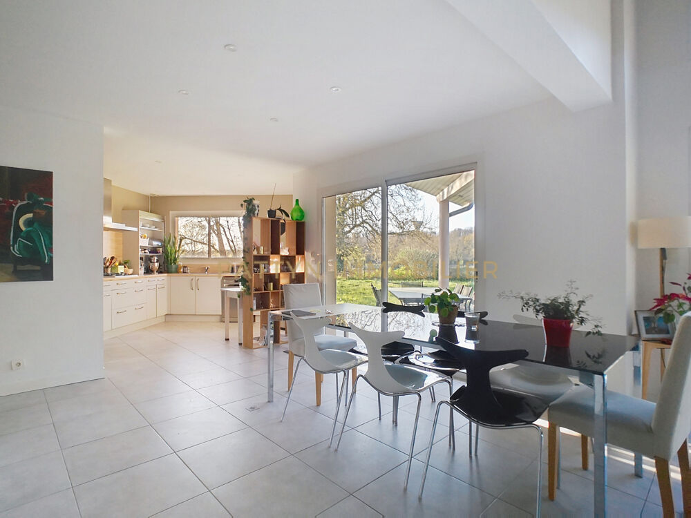 Location Maison Villa contemporaine 145 m2   3 chambres + mezzanine - DPE C - Terrain 1447 m2   Calme absolu Genay