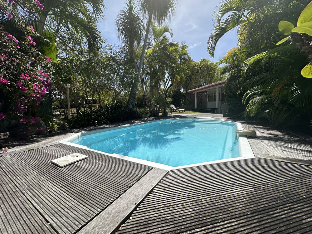 Vente Maison Villa résidence Karukera de 76m2 environ sur un terrain de 380m2 avec piscine. St francois