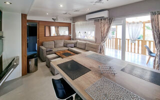  Terrain � vendre 5 pi�ces 221 m�