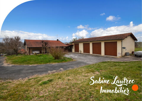   Maison avec grand garage professionnel et terrain de plus d'une hectare Maison - 4 pi�ce(s) - 145 m�