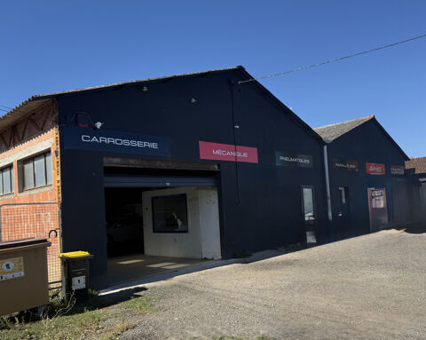 Entrep&ocirc;ts de 840 m2 plus une annexe de 77m2 299000 31340 La magdelaine sur tarn