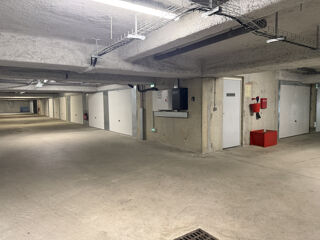  Parking / Garage à vendre 13 m²