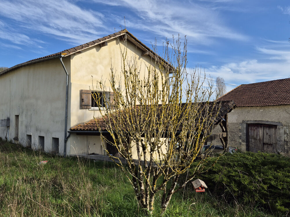 Dordogne, Périgueux, Montagrier, Maison de 105 m2, terrain 2800m2, quatres chambres, dépendances