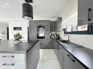  Maison � vendre 5 pi�ces 115 m�