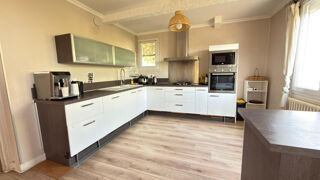  Maison � vendre 8 pi�ces 205 m�