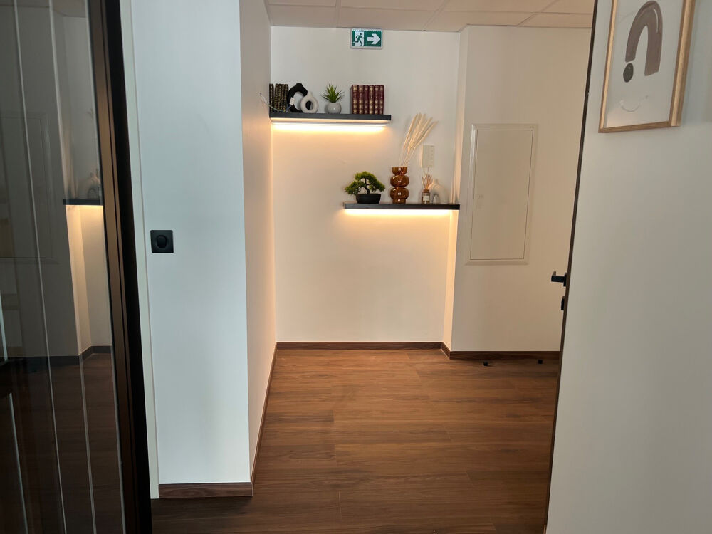   BUREAUX STANDING 80m2 CENTRE VILLE à ST LAURENT DU VAR St laurent du var