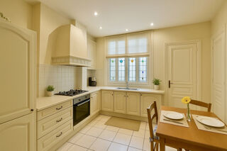  Appartement à vendre 5 pièces 147 m²