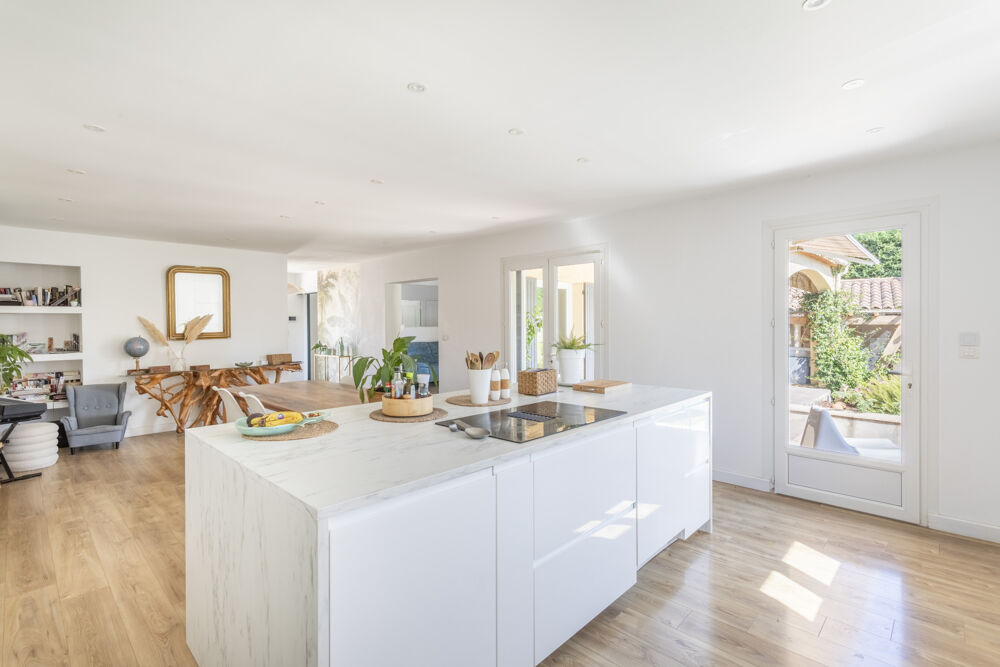 Vente Propriété/Château 84830 SERIGNAN du COMTAT Superbe petite Propriété PISCINE au  calme  2 habitations plain  pied 140m2 et  stu Serignan du comtat