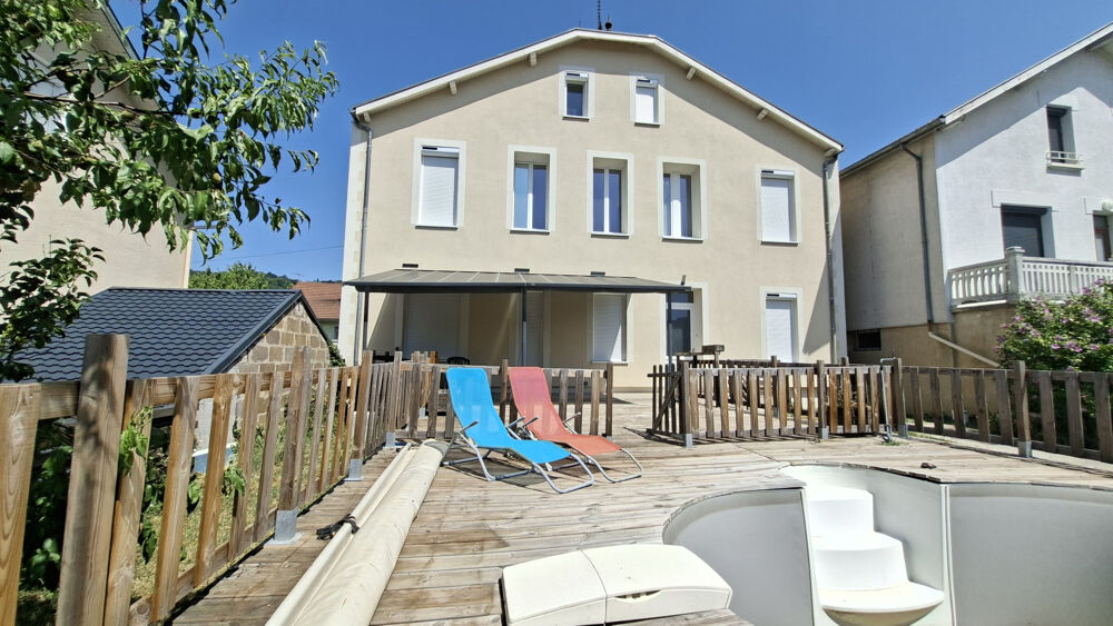 - Maison avec piscine au centre-ville -