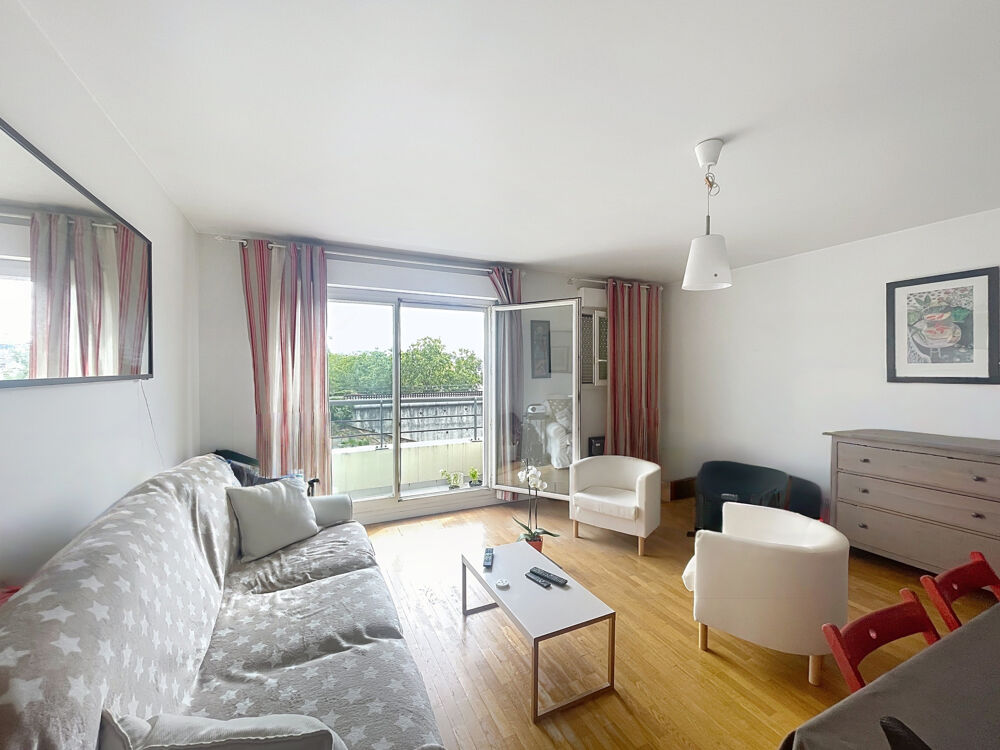 Location Appartement T2 Meublé 49 m2 Issy les Moulineaux avec balcon Issy les moulineaux