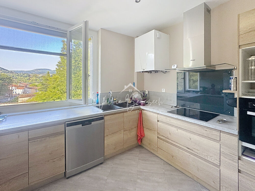 Vente Appartement Appartement T4 rénové avec terrasse et garage St affrique