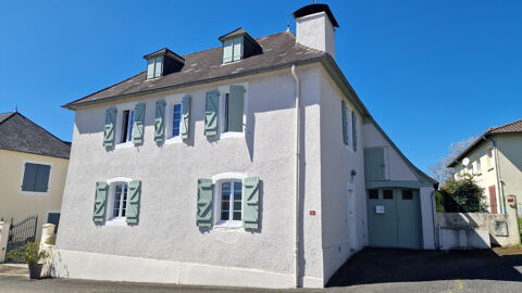   MAISON DE 1900 AVEC DÉPENDANCES À RÉNOVER Maison - 4 pièce(s) - 99 m²