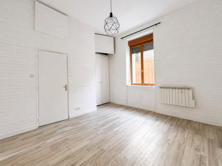 Appartement à louer 2 pièces 45 m²
