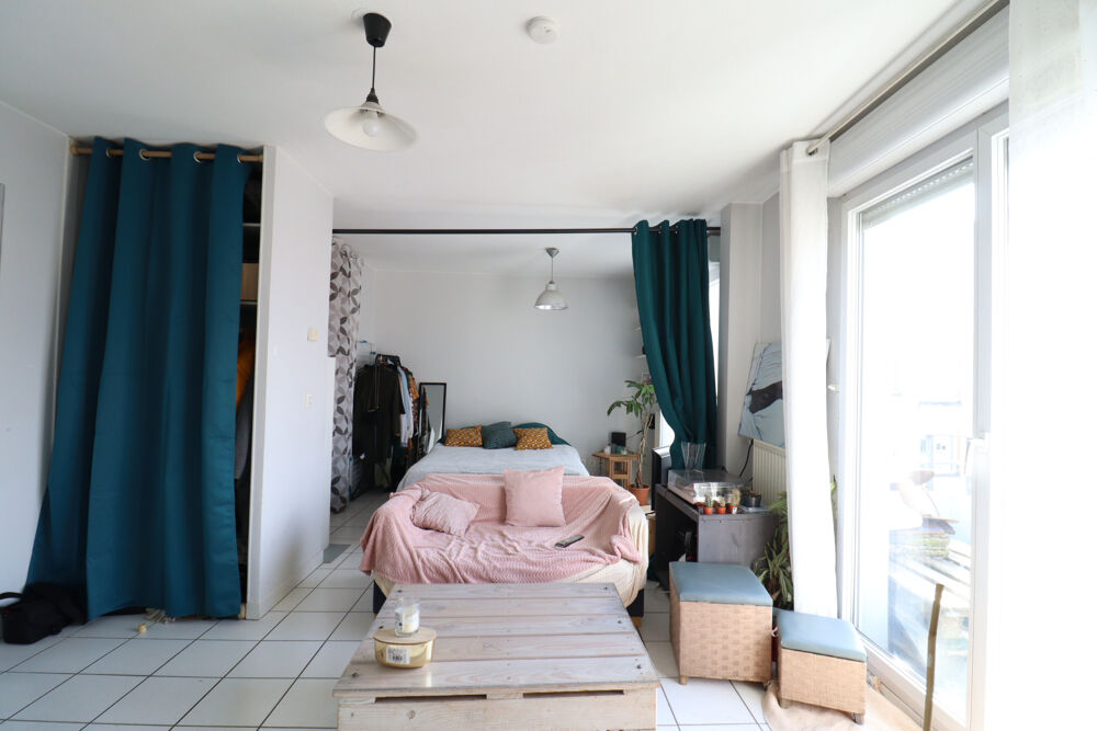 Vente Appartement GRAND STUDIO avec balcon et garage  Grenoble Grenoble