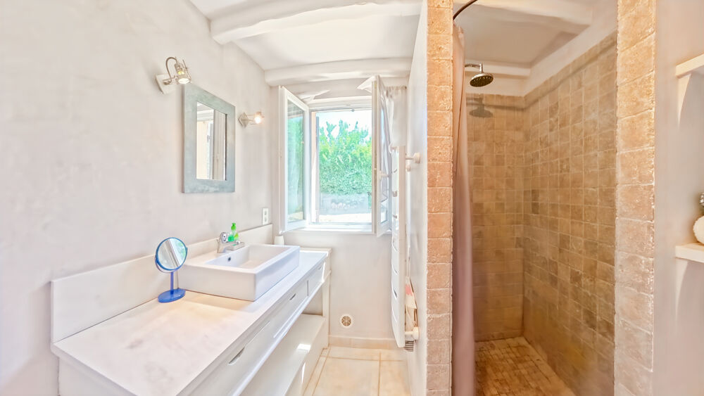 à vendre  Maison Uzès (30700)