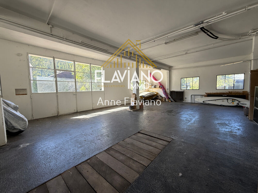 Vente Parking/Garage BARCELONNETTE HANGAR 173 m2 Barcelonnette