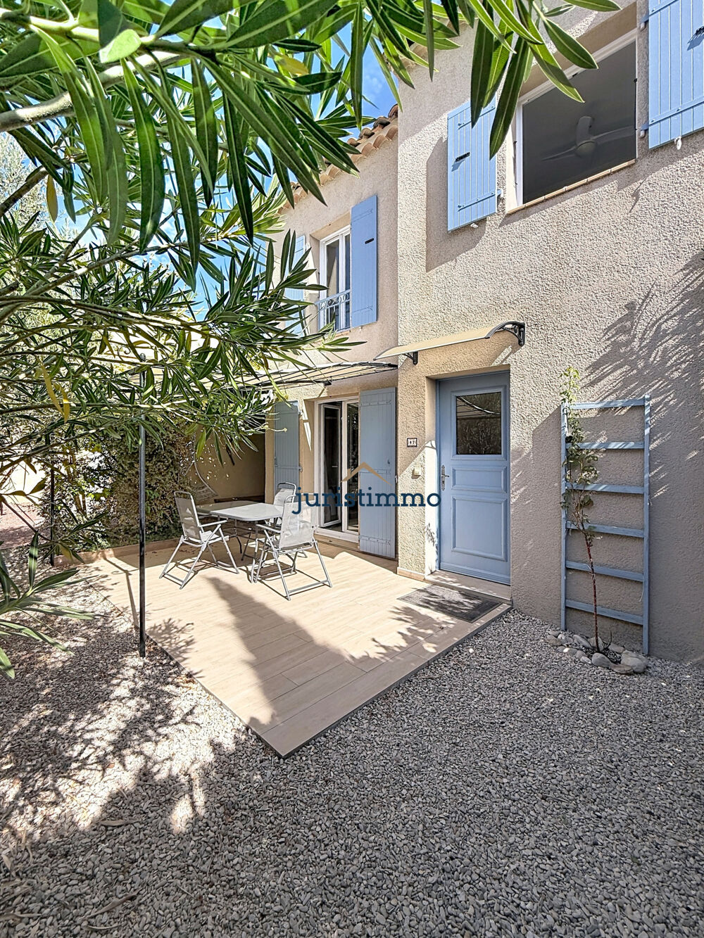 VAISON-LA-ROMAINE MAISON AVEC JARDIN, GARAGE & PISCINE DANS LA RÉSIDENCE