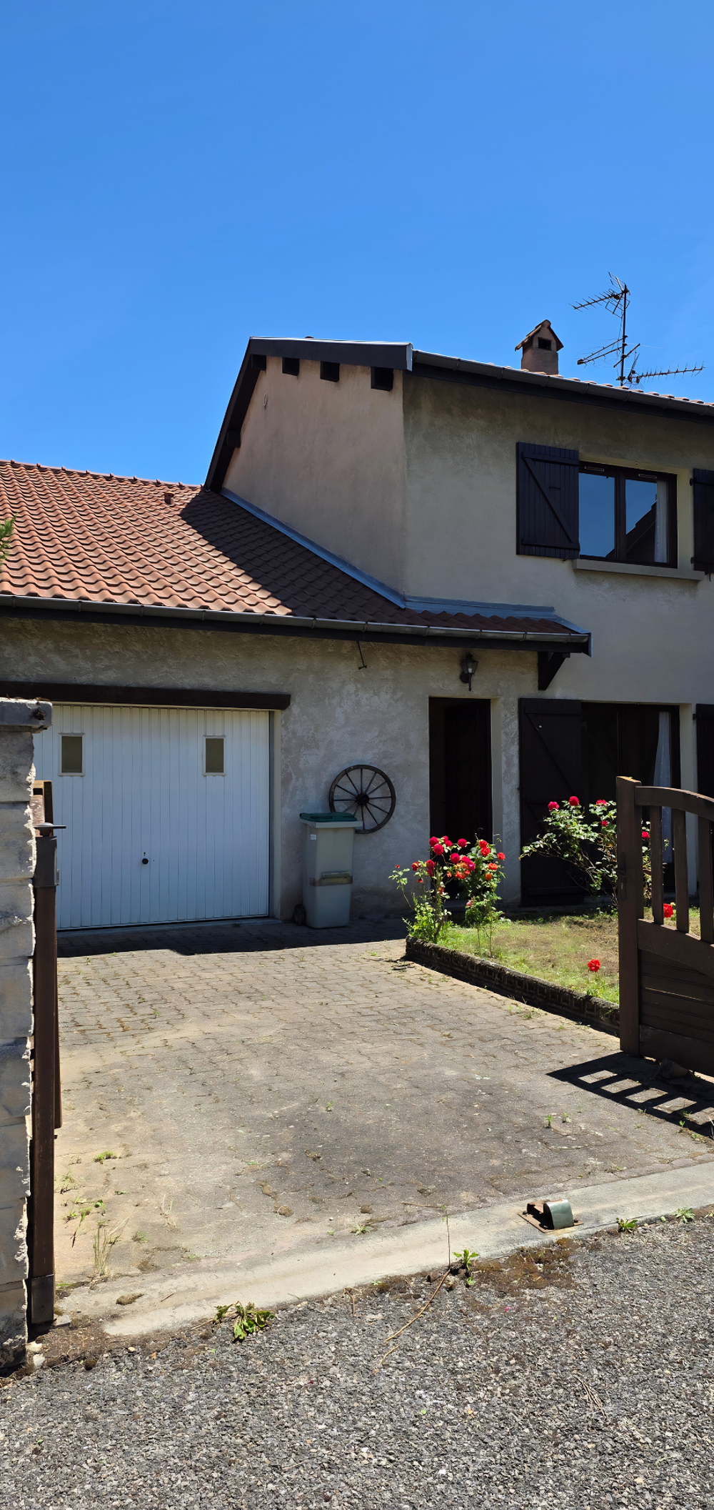 MAISON - 4 PIECES - 98 m2 - Terrain 270m2