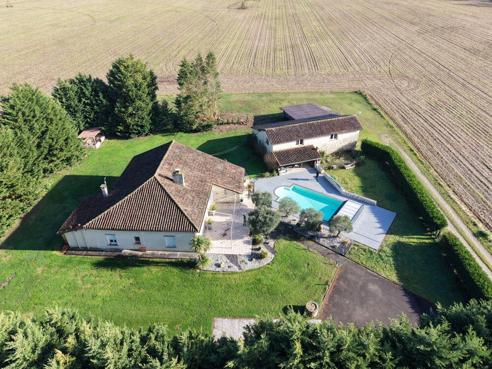 Vente Maison MAISON T7 - 159M2 EN CAMPAGNE AVEC DEPENDANCE, PISCINE, GARAGES ET JARDIN AUTOUR / PROCHE GABARRET Gabarret