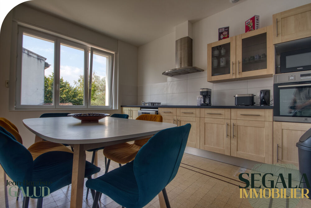CHAMBRE MEUBLÉE AVEC SALLE D'EAU PRIVATIVE 480 € CC À 5 MIN DE LA FAC