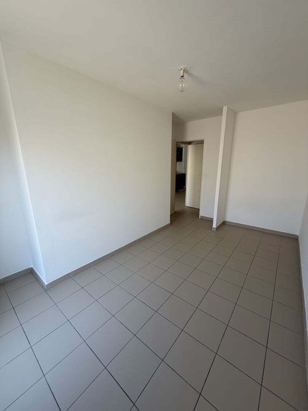 Location Appartement MARSEILLE - MENPENTI Marseille 10