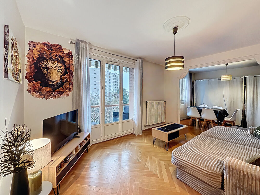 Villeurbanne  T3 60 m2 | Balcon | Cave | Reconfiguré T3