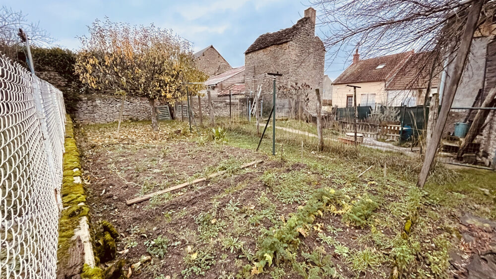 Vente Maison Maison de village à restaurer à COURTEROLLES  49 500 €  F.A.I. Guillon