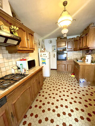  Maison  vendre 7 pices 180 m