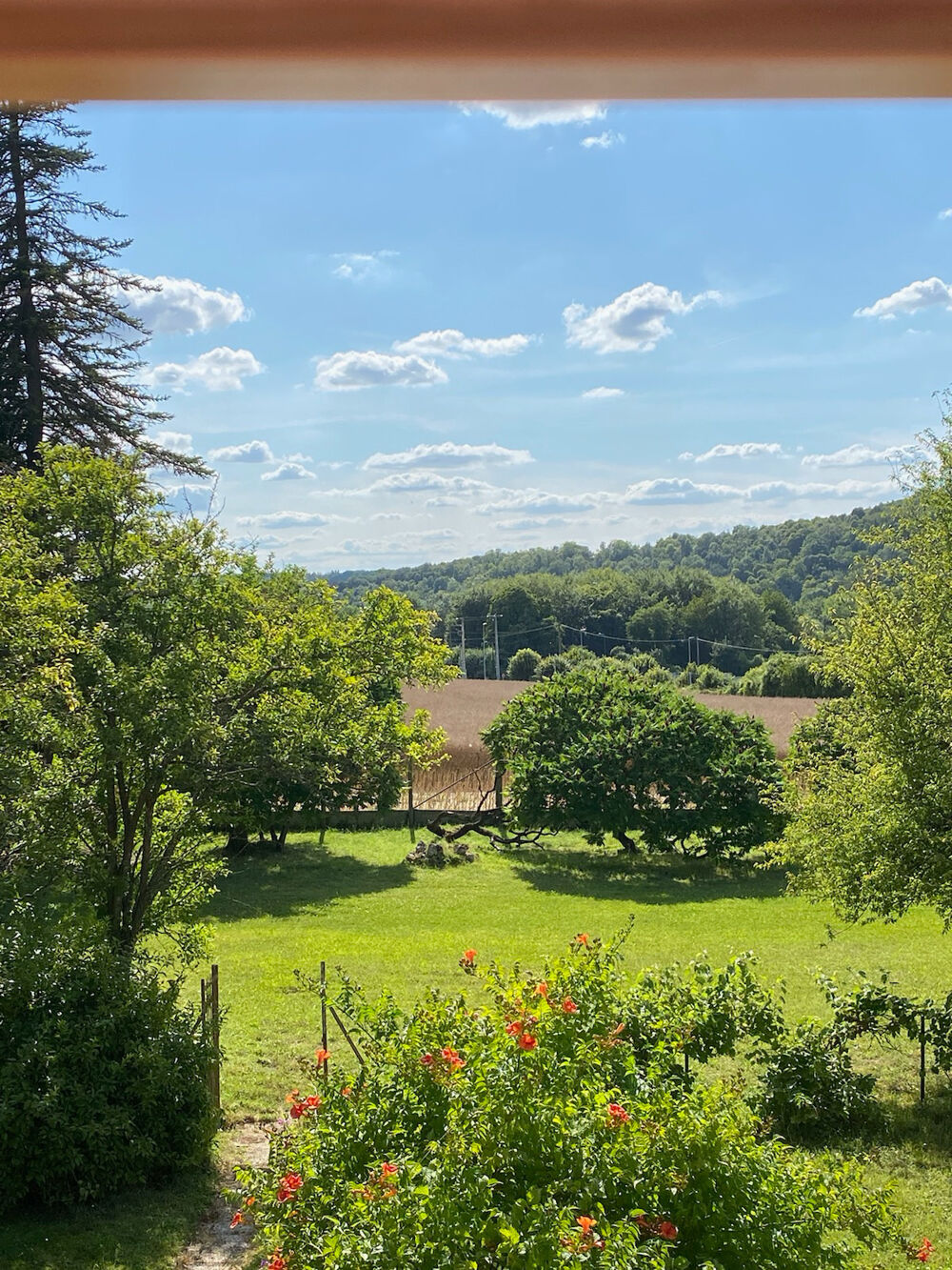 Maison de plain-pied, cadre naturel, calme, Rare, proche gare, isolation par l'extérieur.