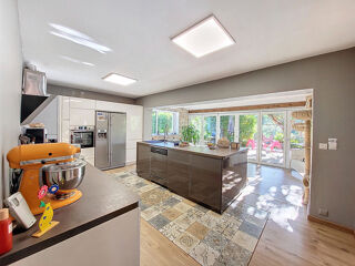  Maison � vendre 8 pi�ces 231 m�