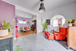  Maison  vendre 10 pices 330 m