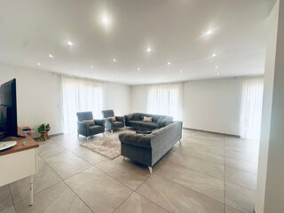  Maison  vendre 5 pices 166 m