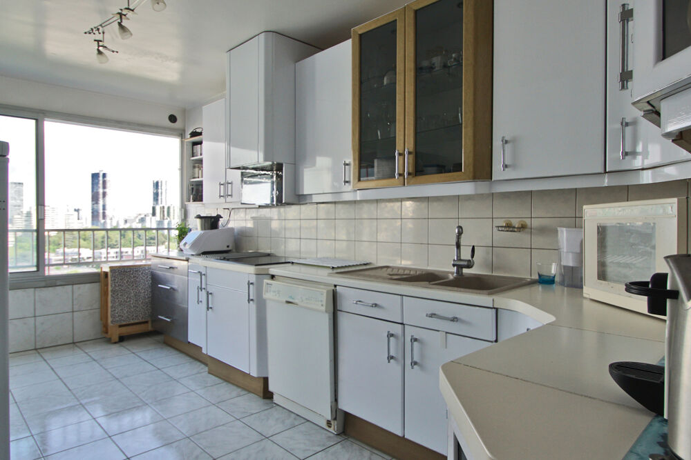 Vente Appartement Nanterre Préfecture Parc André Malraux appartement de 4 pièces + balcon + parking souterrain 456 750 € Nanterre