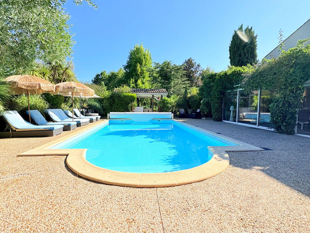 Vente Maison Maison familiale avec seconde habitation indépendante, piscine et parc arboré de 6 500 m2 Vendays montalivet