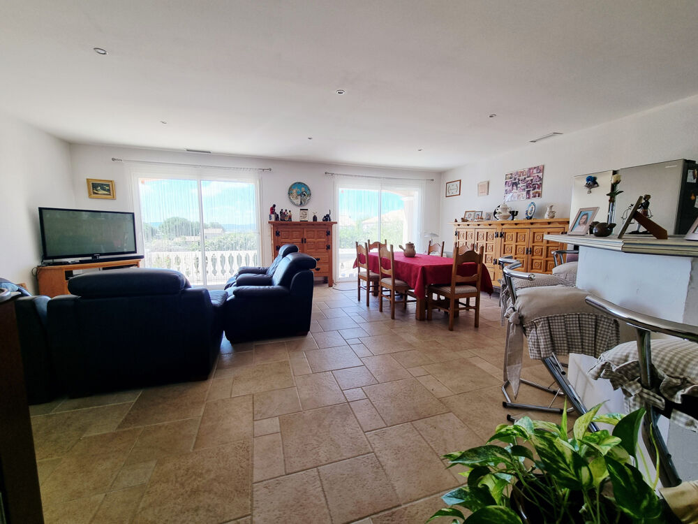 Villa 5 pièces de 109 m2 Piscine Espace bien-être Garage Conilhac-Corbières (11200)