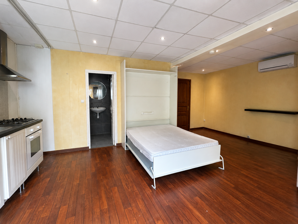 Location Appartement Studio meublé rez-de-chaussée centre Sonnay