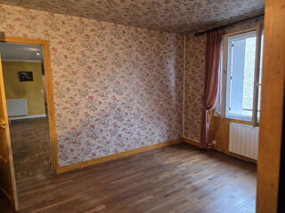  Appartement à vendre 6 pièces 142 m²