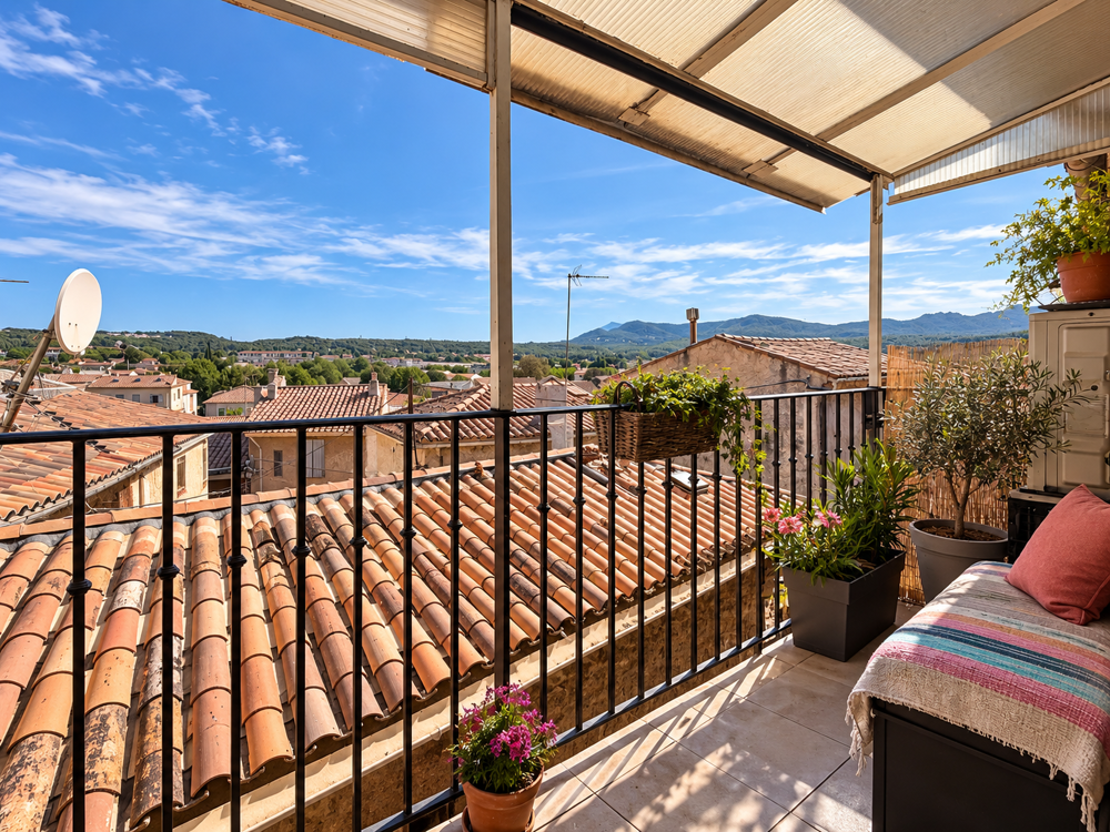 À VENDRE T4 LOUÉ ET CLIMATISE DERNIER ÉTAGE TERRASSE AVEC VUE