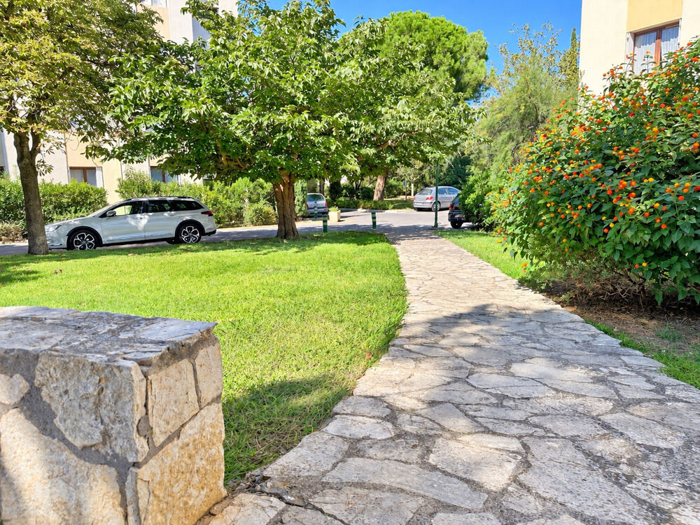 Vente Appartement T3 de 58 m2 avec extérieur et parking privatif Sainte-Anne Résidence Le Chevalier Lancelot 13008 Marseille Marseille 8