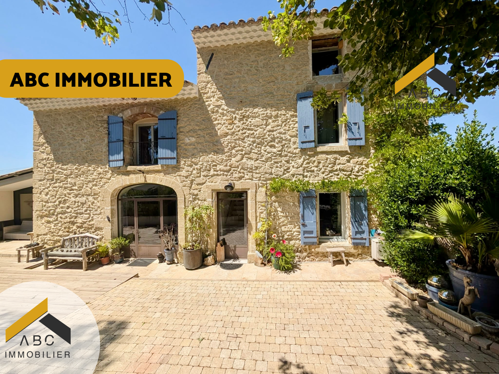 Vente Maison MAS DE CARACTÈRE RÉNOVE AVEC STUDIO INDÉPENDANT, PISCINE ET JARDIN - CAMARET SUR AIGUES Camaret sur aigues