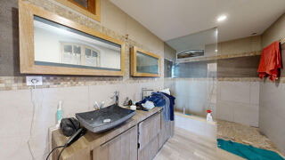  Maison � vendre 15 + pi�ces 420 m�