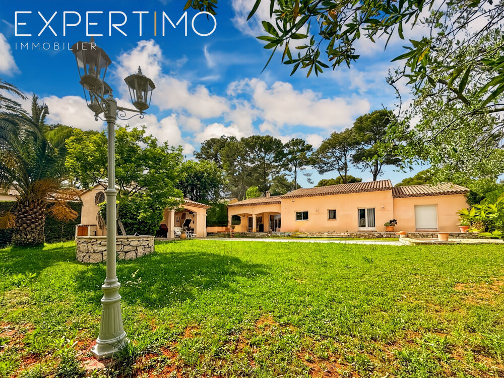 Exclusivité Mougins magnifique néo provençale de plain-pied, piscine, pool-horse, garage double, combles.