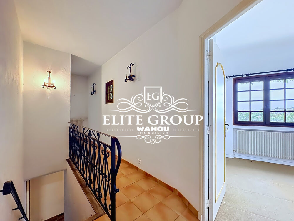 à vendre  Maison Antibes (06600)