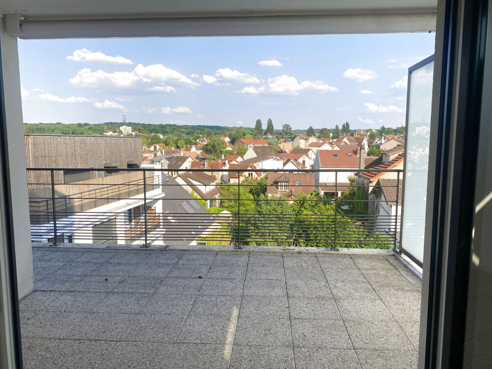 Appartement 113 m2 - 3 chambres - Grande terrasse - Parking