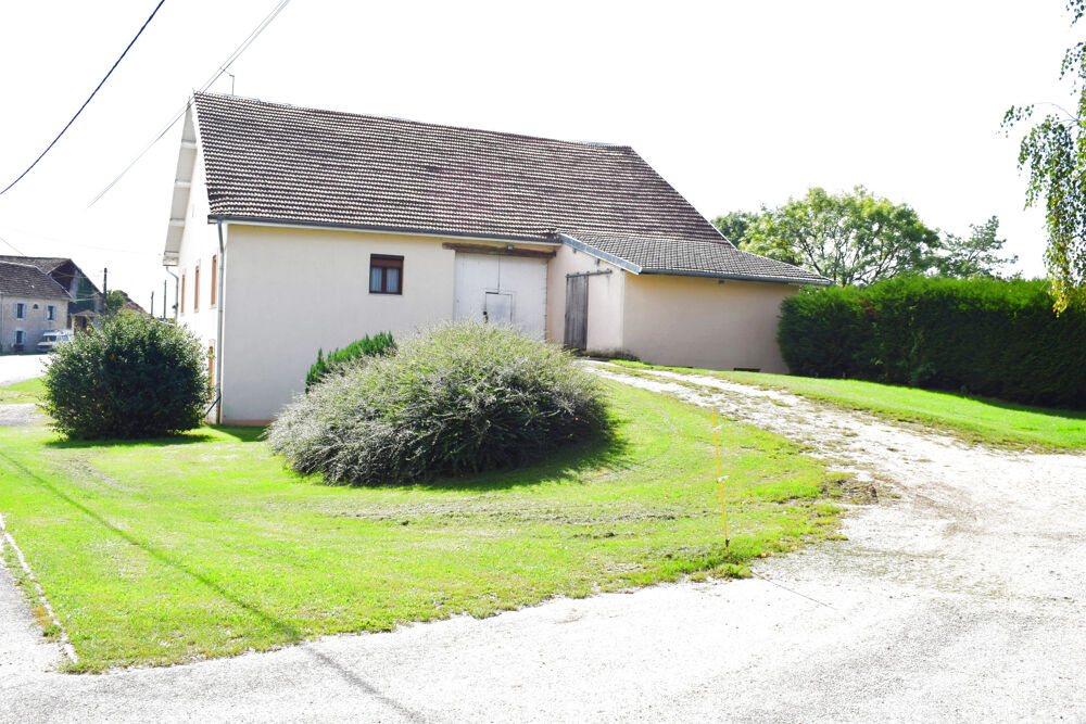 ANCIENNE FERME DE CARACTERE ENTRE PONTARLIER et BESANCON PROCHE FRONTIERE SUISSE